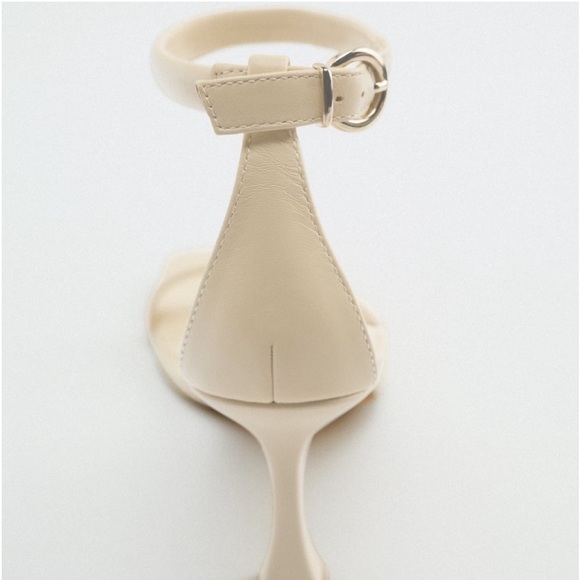 Zara cream sandals - Picture 3 of 3